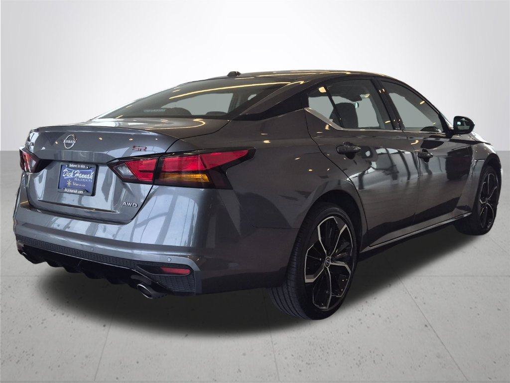 Certified 2025 Nissan Altima 2.5 SR AWD/4WD image 8