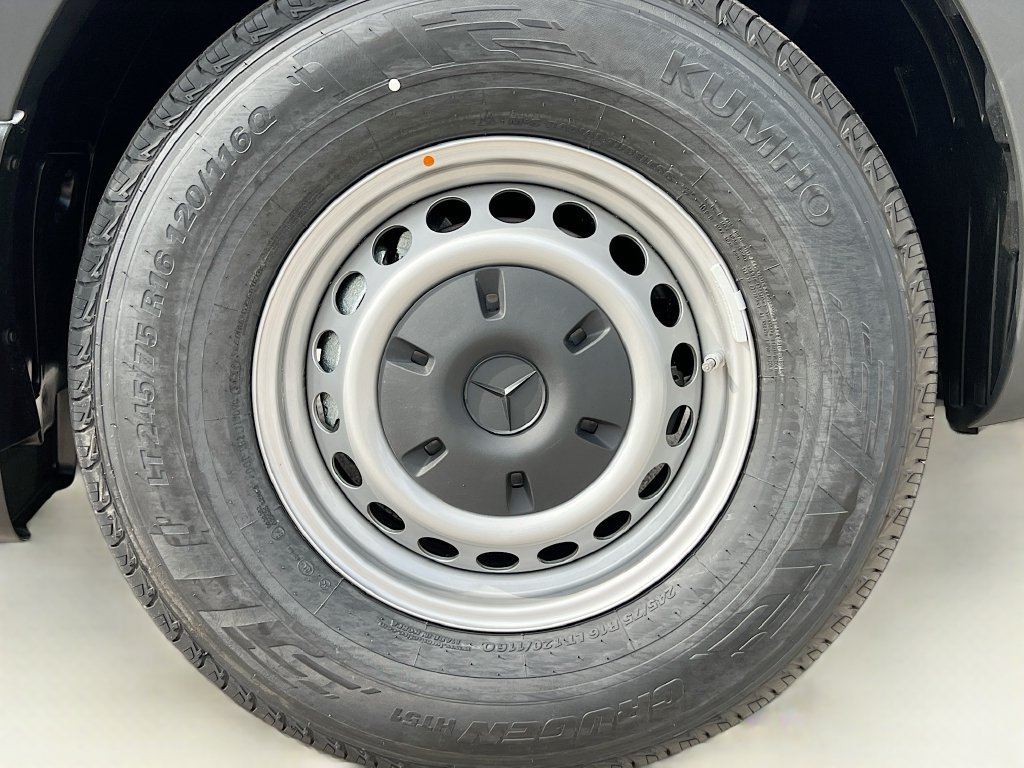 New 2025 Mercedes-Benz Sprinter 2500 image 21