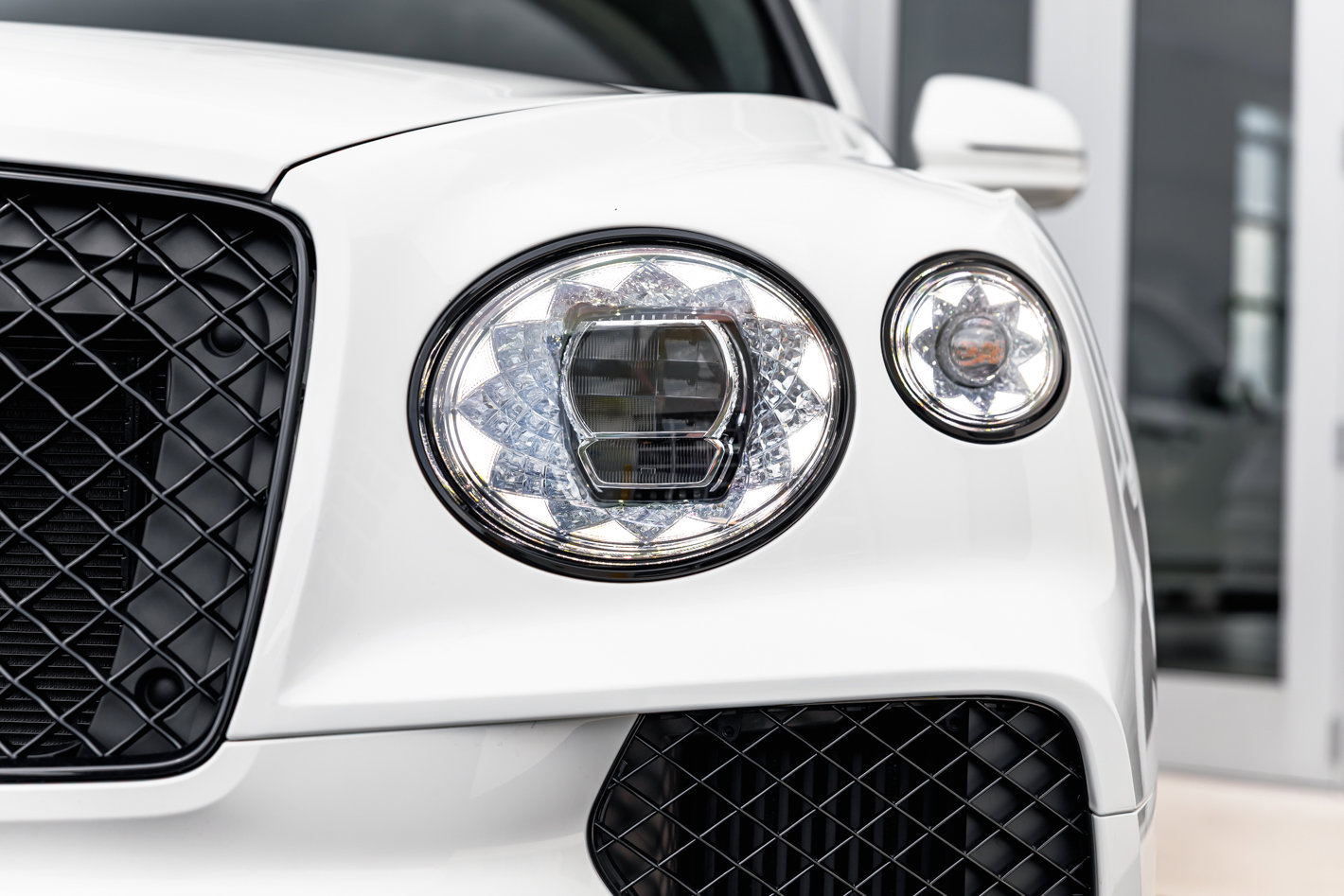 New 2025 Bentley Bentayga image 5