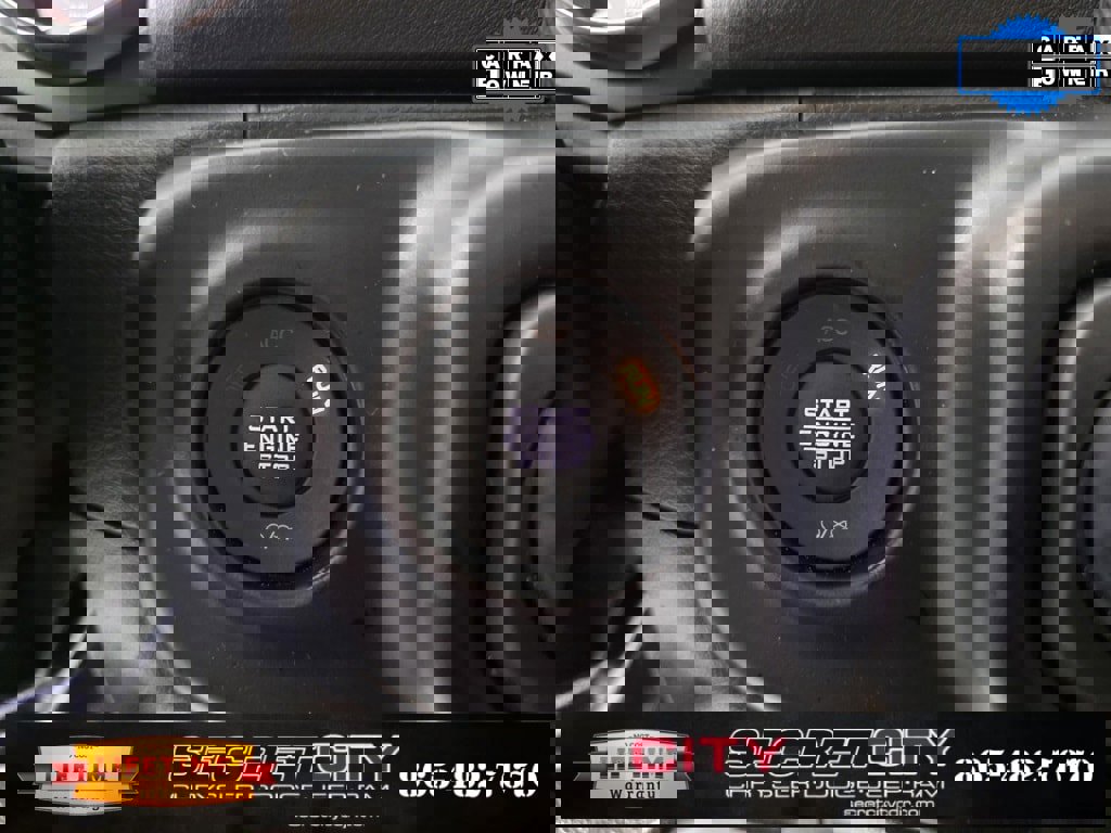 Used 2022 Jeep Wrangler Unlimited Sahara w/ LED Lighting Group image 22