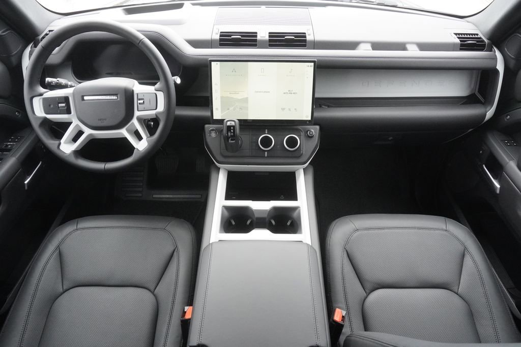 New 2026 Land Rover Defender 130 X-Dynamic SE image 9