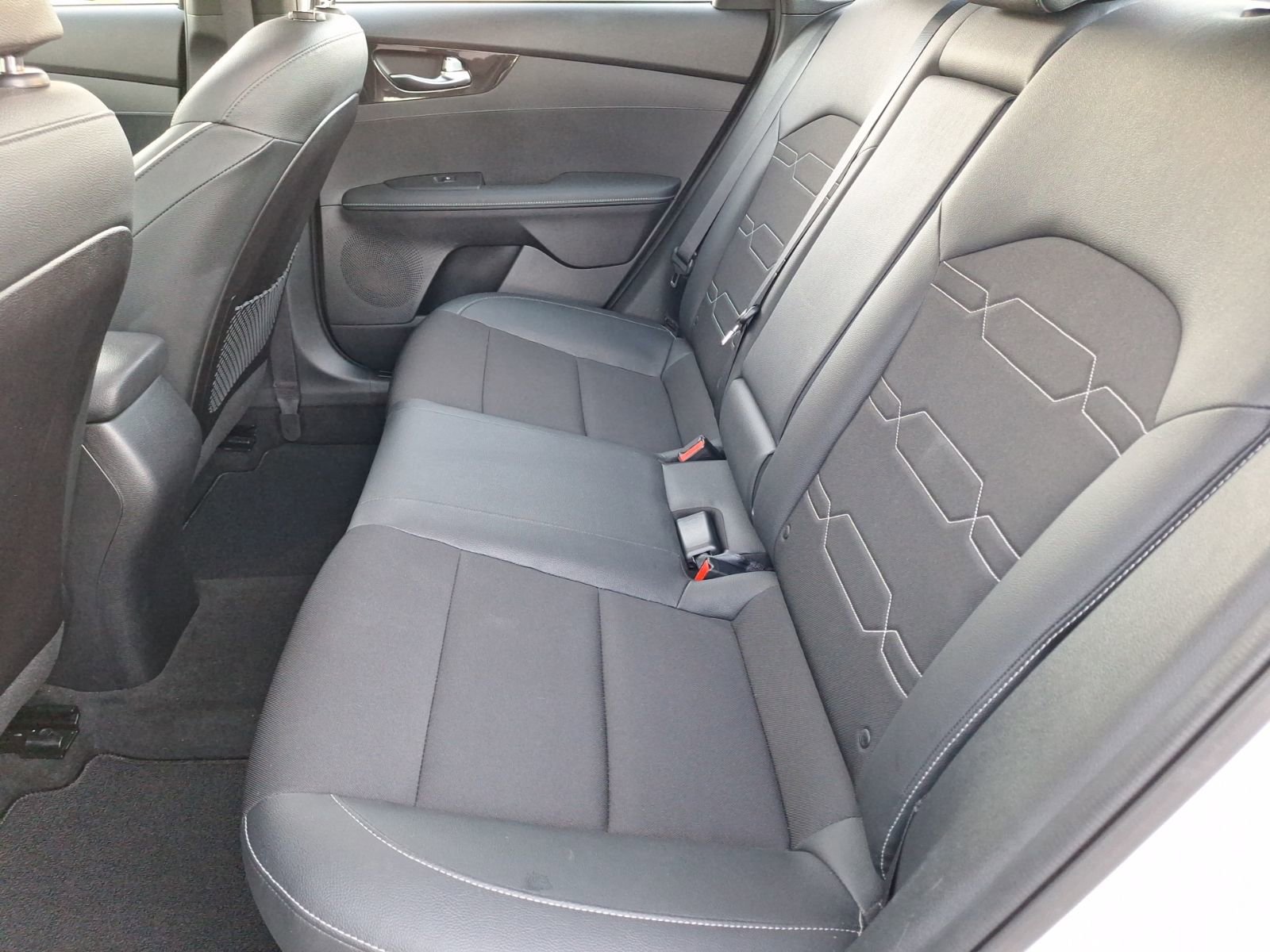 Used 2022 Kia Forte GT-Line w/ GT-Line Premium Package image 32