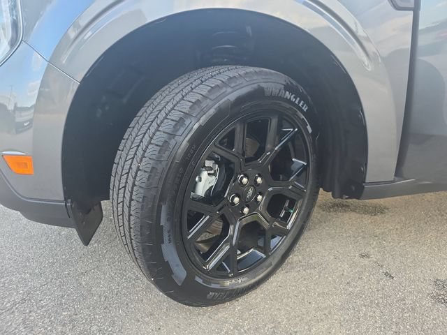 New 2026 Ford Maverick Lariat w/ Black Appearance Package AWD/4WD image 32