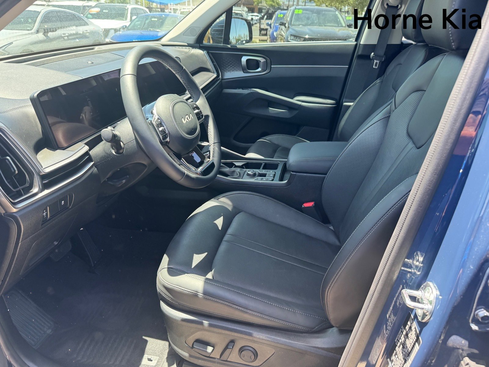 Certified 2025 Kia Sorento S w/ Panoramic Sunroof Package FWD image 10
