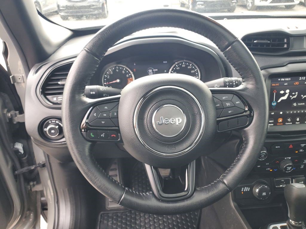 Used 2022 Jeep Renegade Altitude w/ Sun/Sound Group AWD/4WD image 13