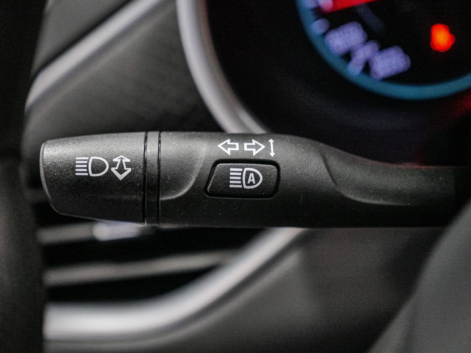 Used 2023 Chevrolet Malibu LT image 33