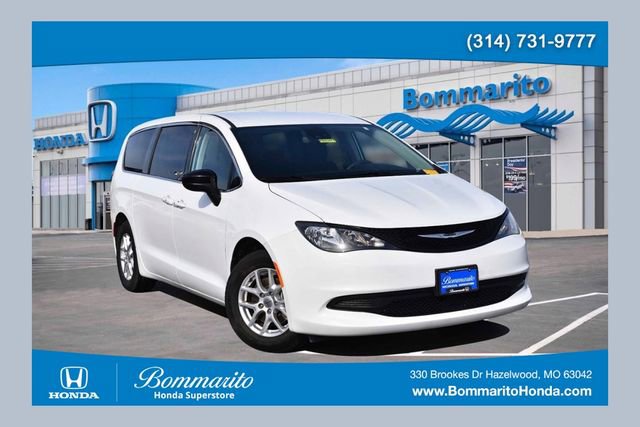 Used 2024 Chrysler Voyager LX image 1