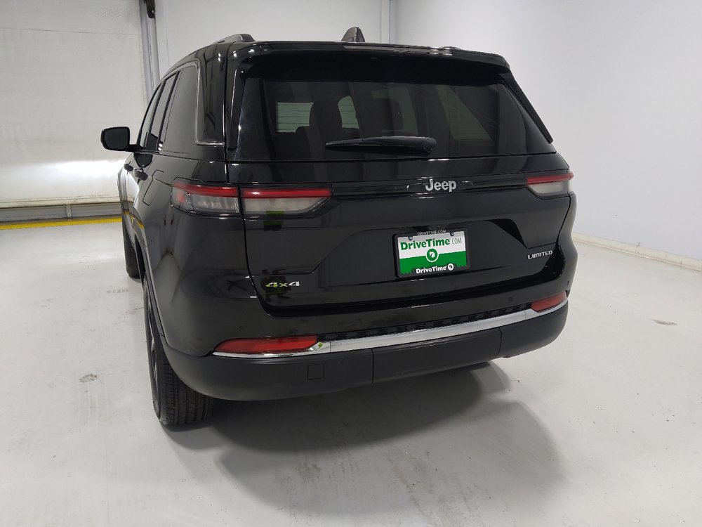 Used 2023 Jeep Grand Cherokee Limited AWD/4WD image 6