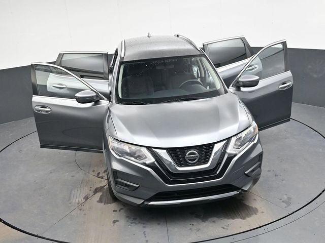 Used 2018 Nissan Rogue SV image 34