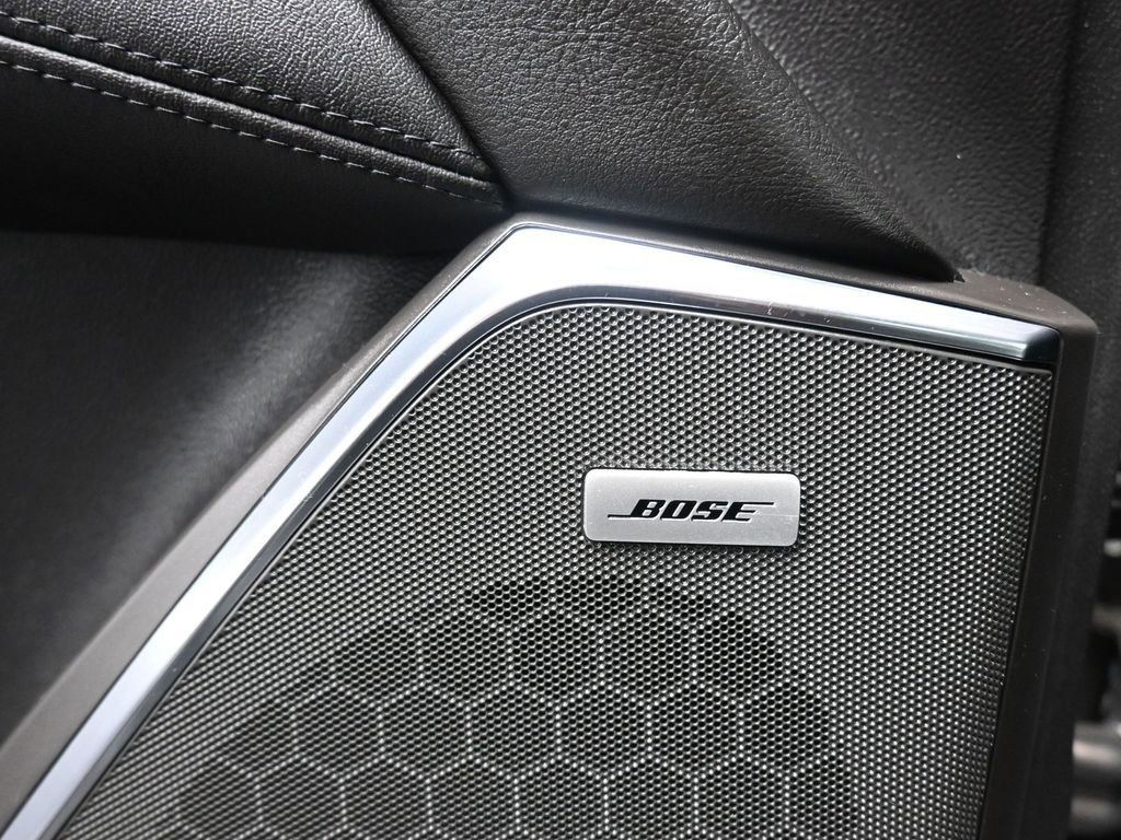 Used 2017 Cadillac Escalade Premium Luxury image 11