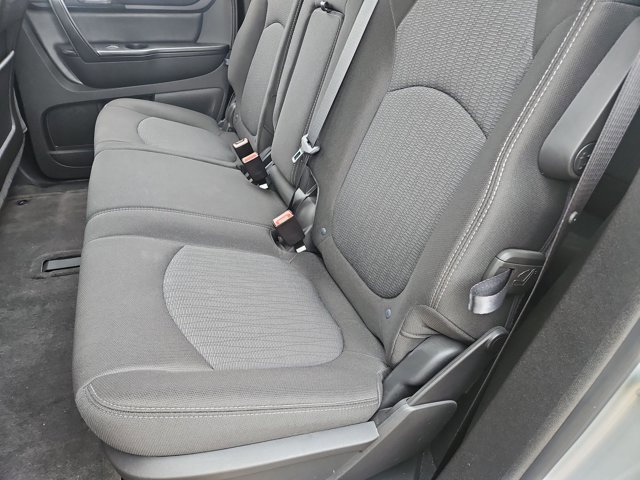 Used 2016 Chevrolet Traverse LT image 16