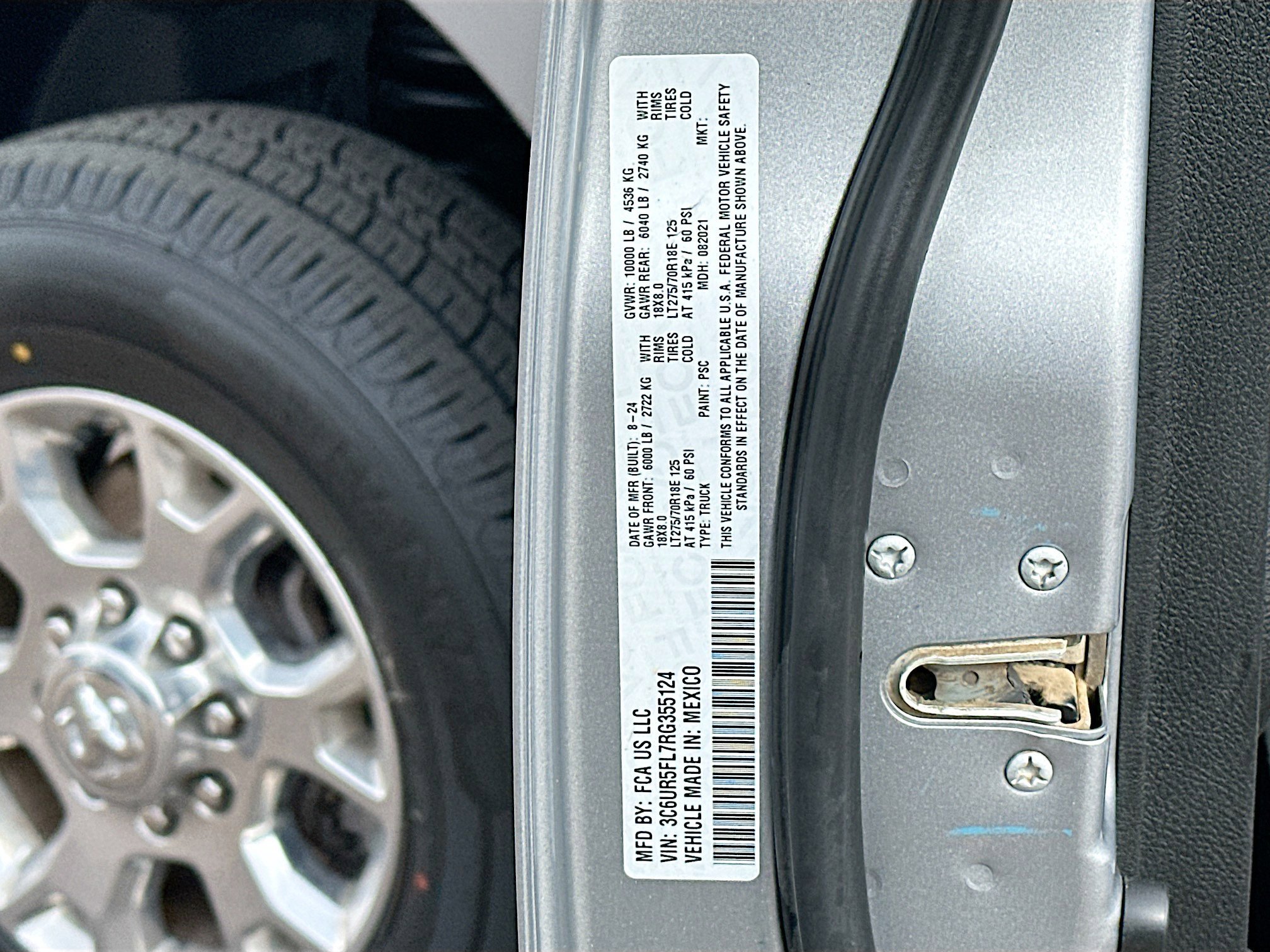 Used 2024 RAM 2500 Laramie image 12