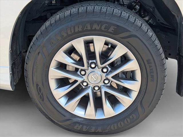 Used 2014 Lexus GX 460 Luxury image 23