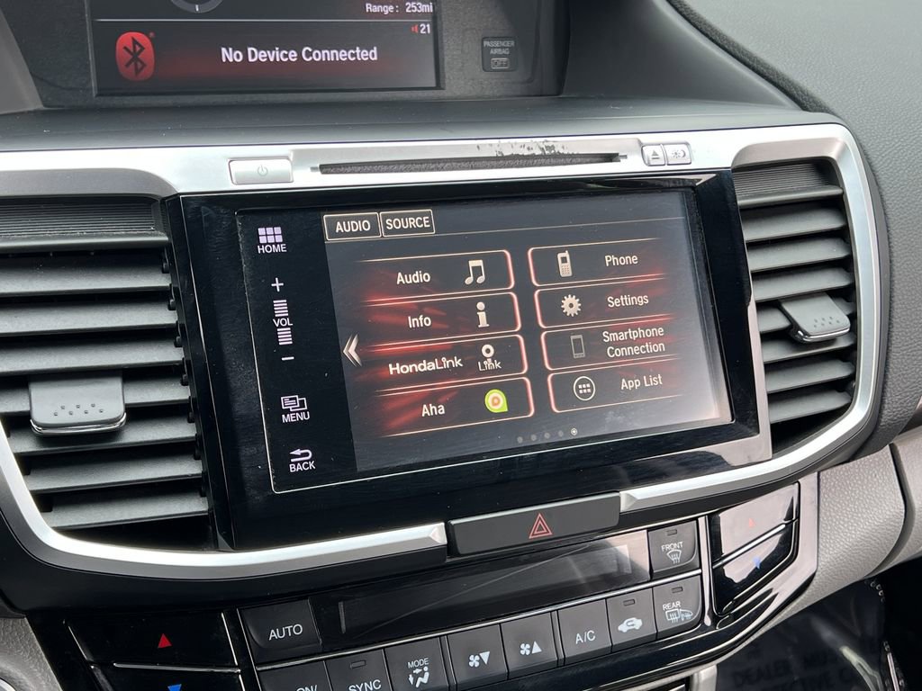 Used 2017 Honda Accord EX-L image 14