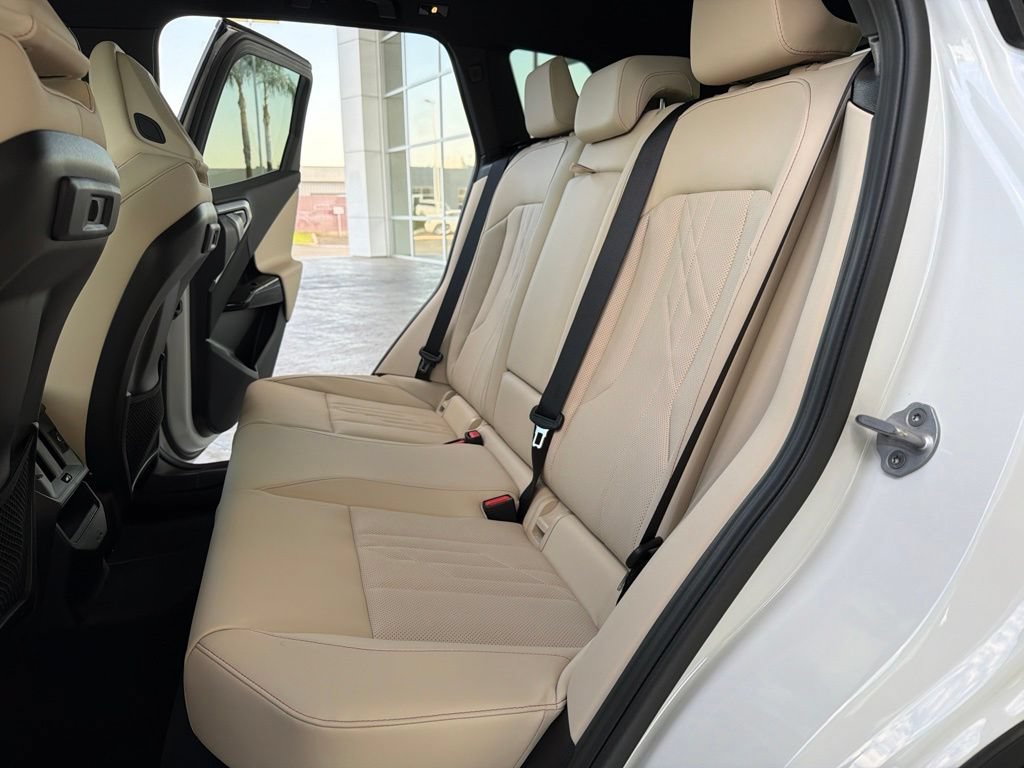 New 2026 BMW X3 xDrive30i w/ Premium Package AWD/4WD image 12