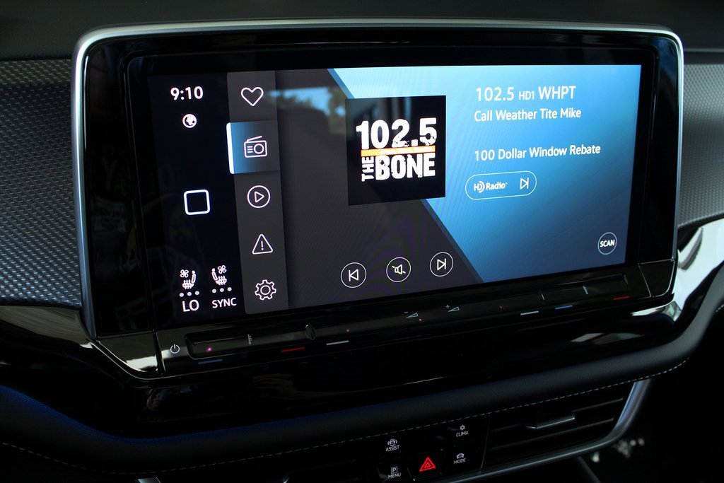 New 2025 Volkswagen Atlas Cross Sport SEL Premium R-Line image 54