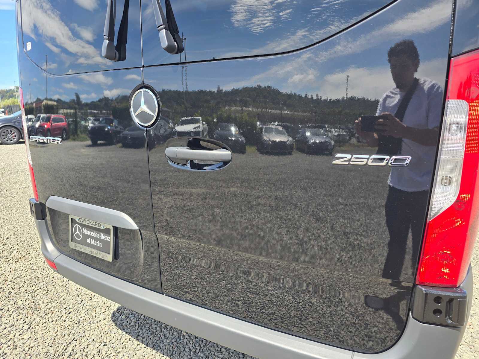 Used 2025 Mercedes-Benz Sprinter 2500 image 14