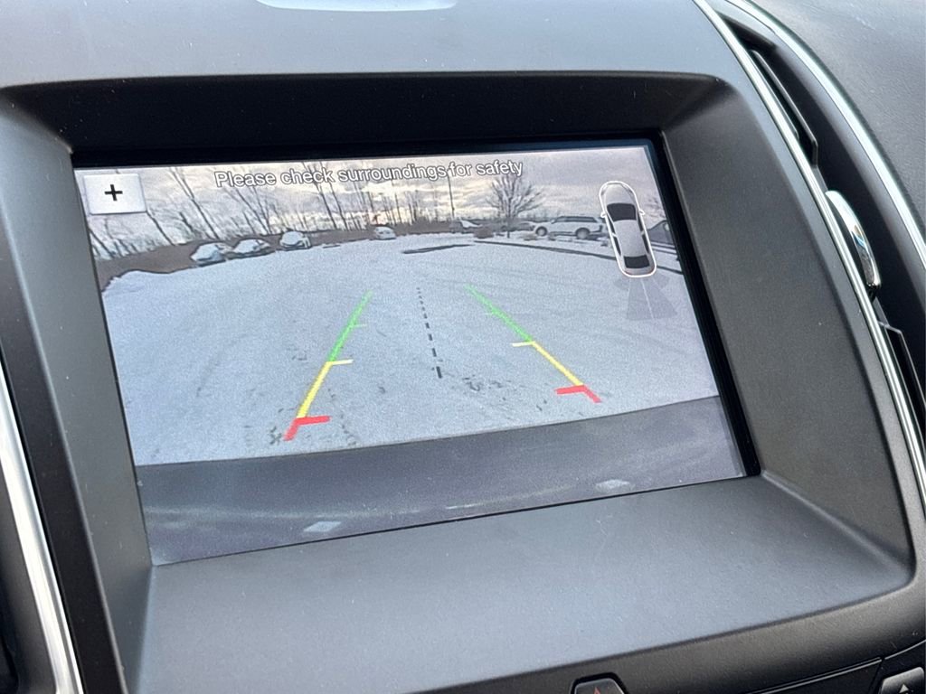 Used 2016 Ford Edge Titanium w/ Technology Package image 28