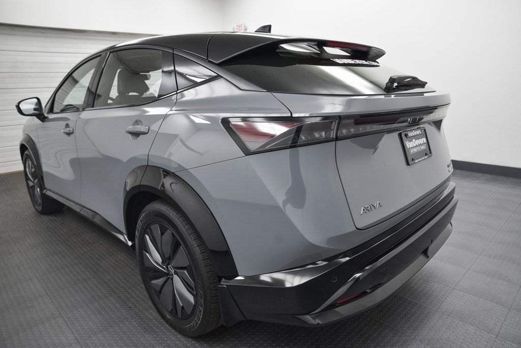 Used 2023 Nissan Ariya AWD image 5