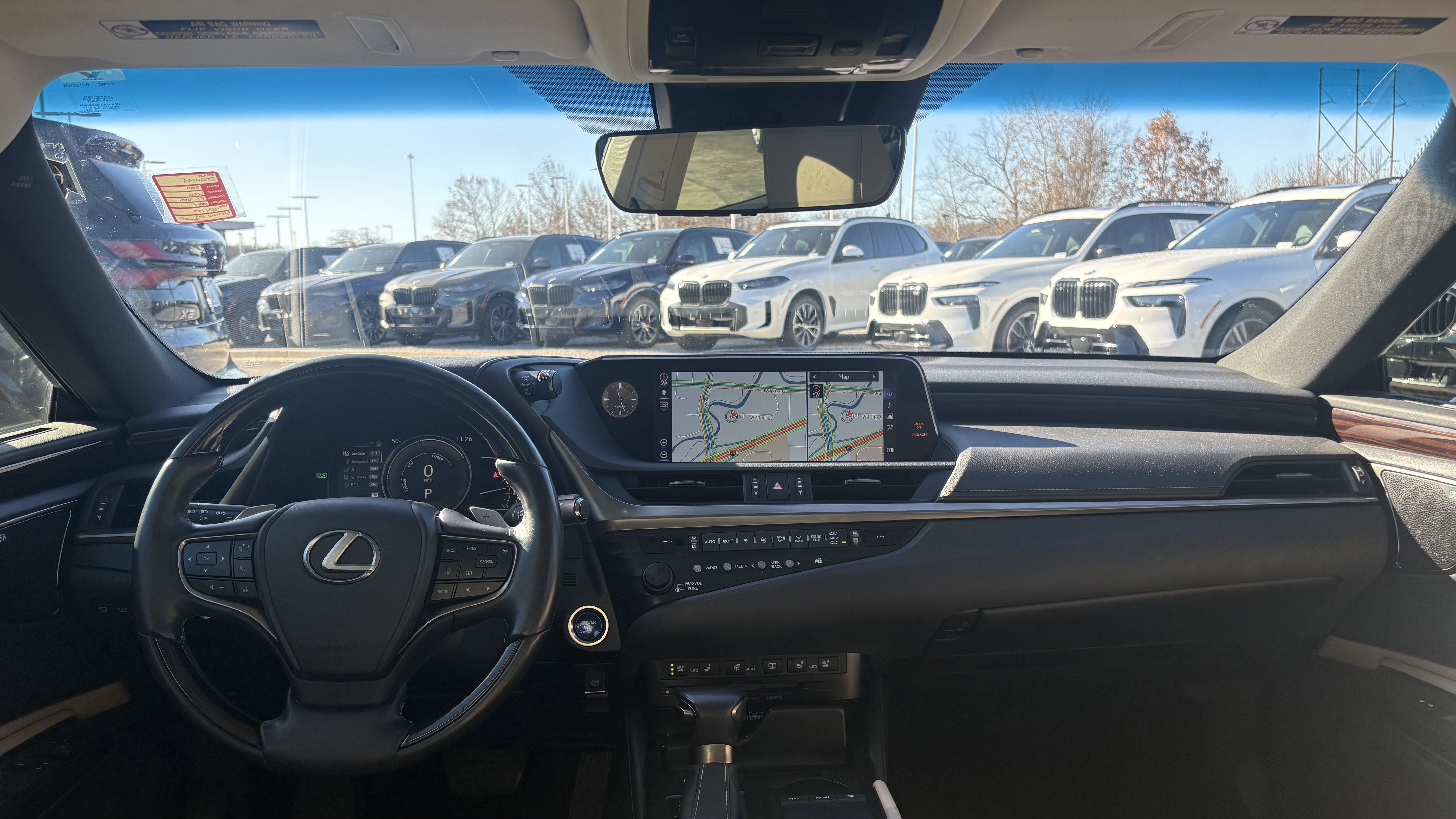 Used 2019 Lexus ES 300h w/ Luxury Package image 30