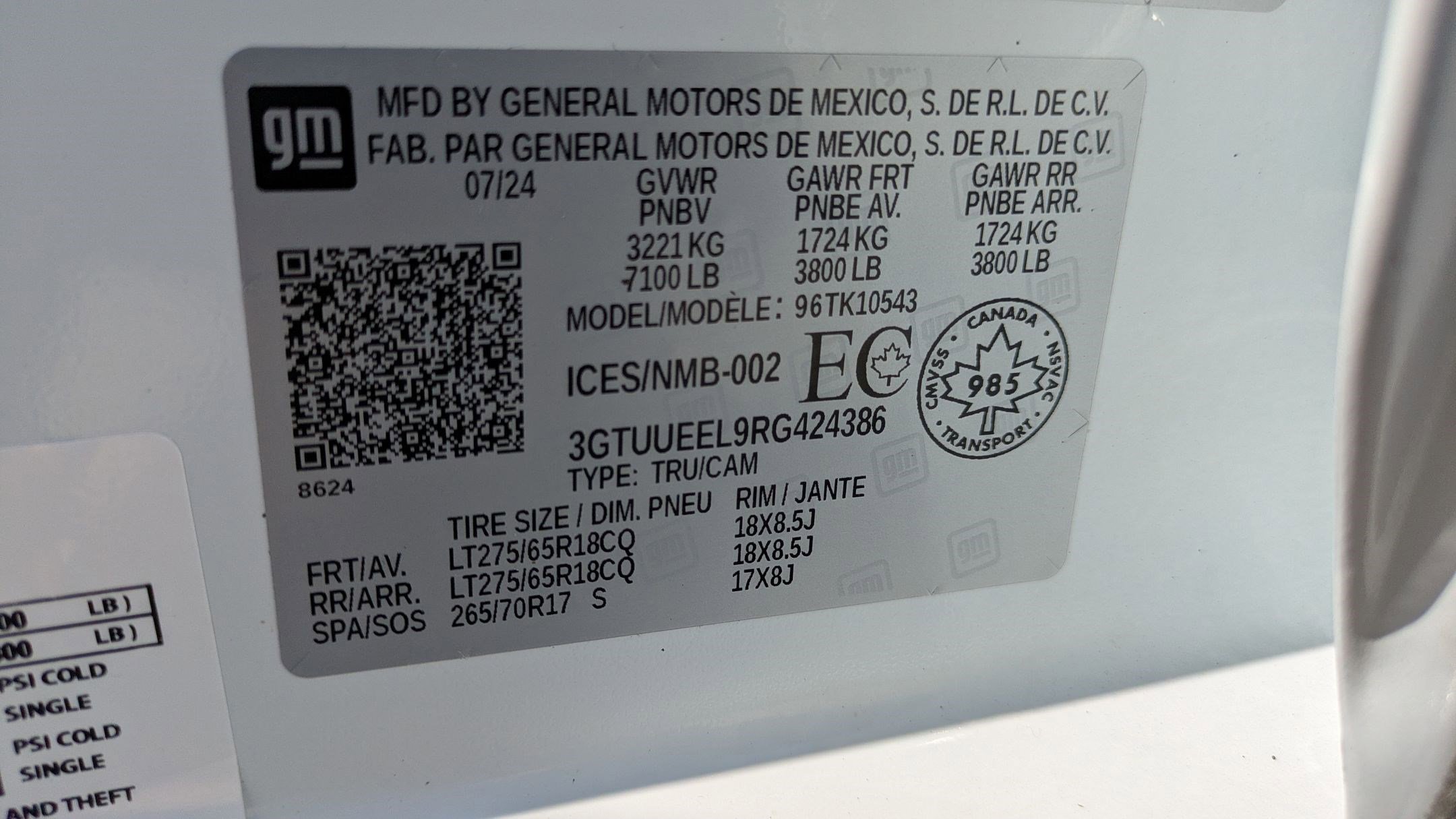 Used 2024 GMC Sierra 1500 AT4 image 38