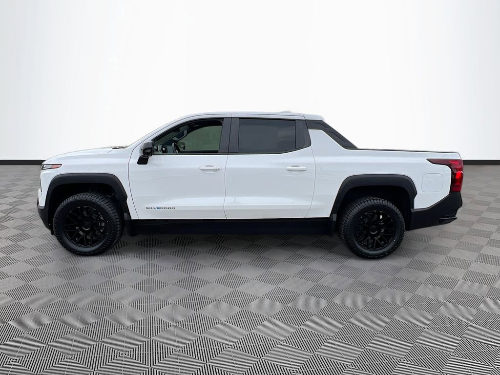 Used 2024 Chevrolet Silverado EV W/T AWD/4WD image 4
