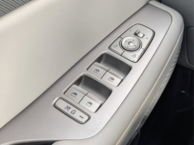 Used 2025 Hyundai Palisade SEL FWD image 28