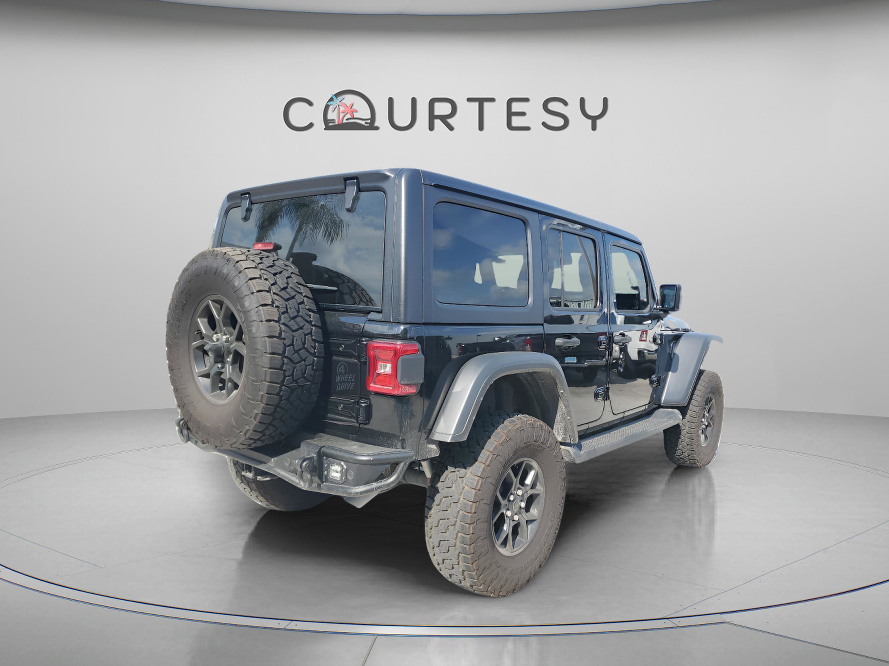 Used 2024 Jeep Wrangler Willys image 3