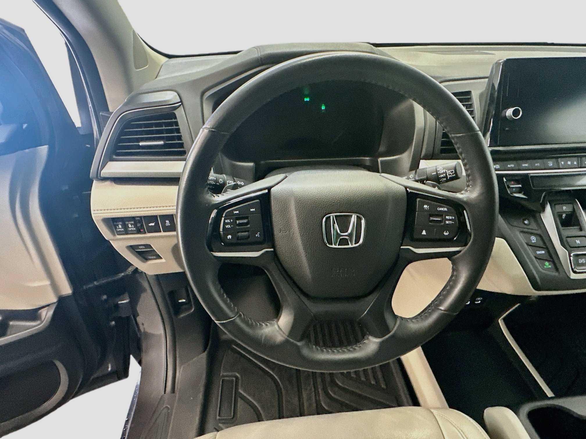 Used 2025 Honda Odyssey EX-L image 18