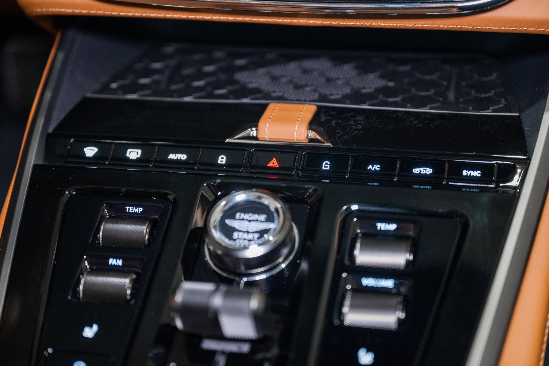 New 2026 Aston Martin DBX S image 36