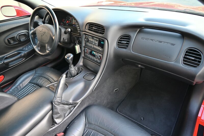 Used 1999 Chevrolet Corvette Coupe w/ Memory Pkg RWD image 24