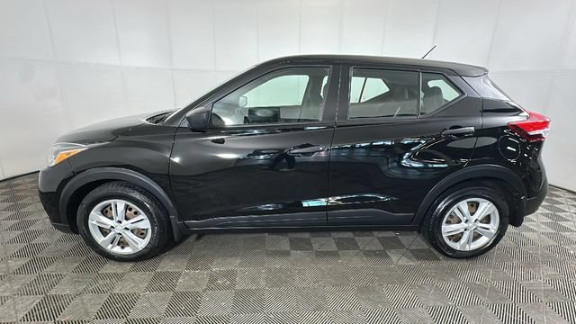 Used 2020 Nissan Kicks S FWD image 5