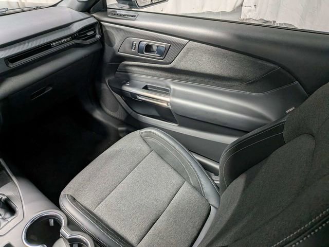 Used 2025 Ford Mustang Coupe RWD image 8