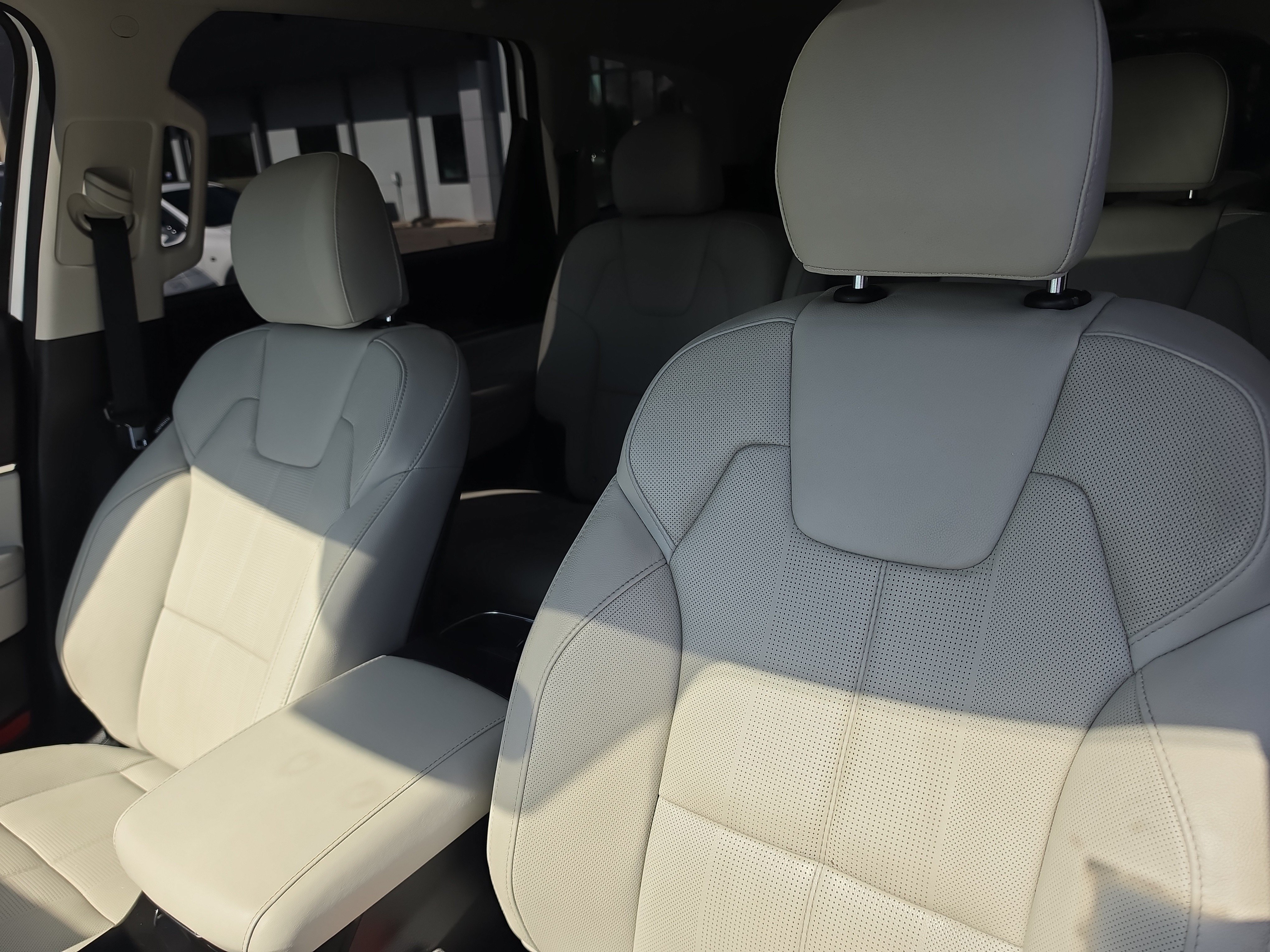 Certified 2021 Kia Telluride EX w/ EX Premium Package FWD image 23