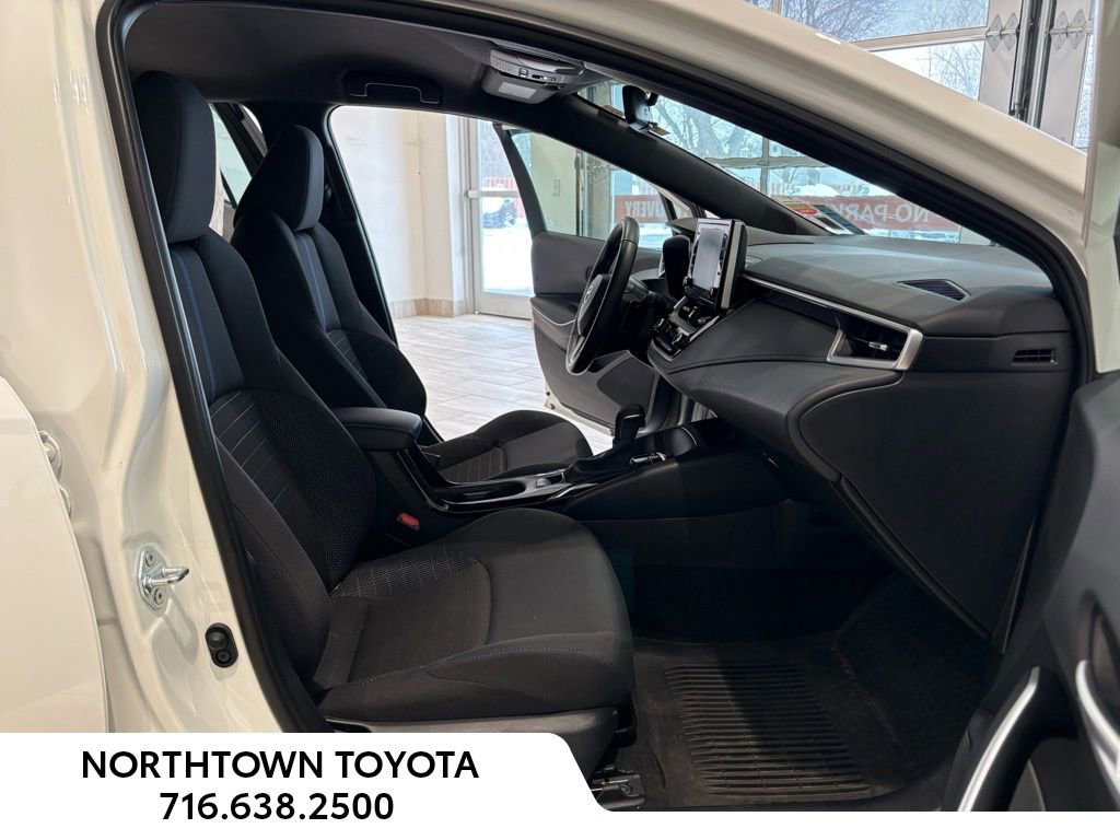 Used 2021 Toyota Corolla SE w/ Carpet Mat Package (TMS) image 16