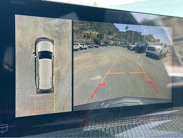 New 2026 Cadillac Escalade V w/ LPO, ONYX Package AWD/4WD image 28