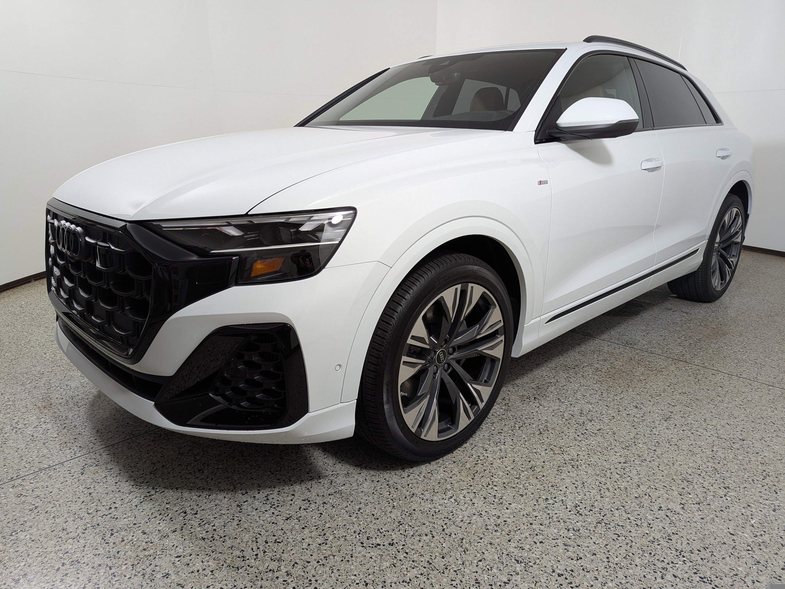 New 2026 Audi Q8 Premium Plus image 3