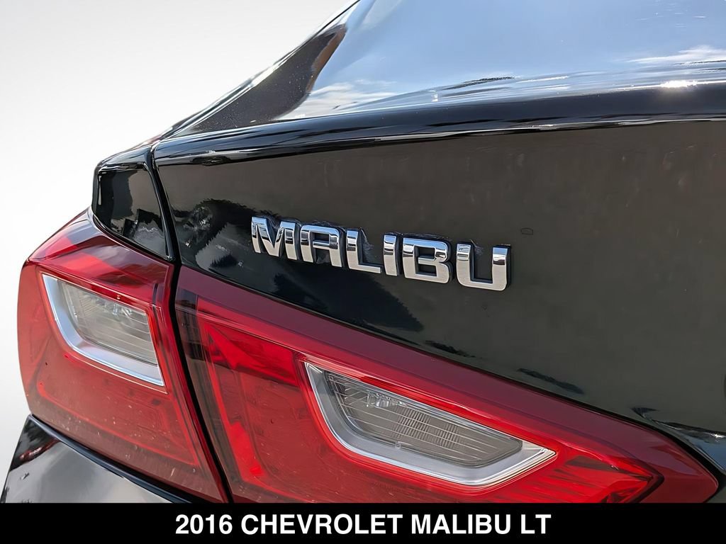 Used 2016 Chevrolet Malibu LT w/ Leather Package FWD image 7