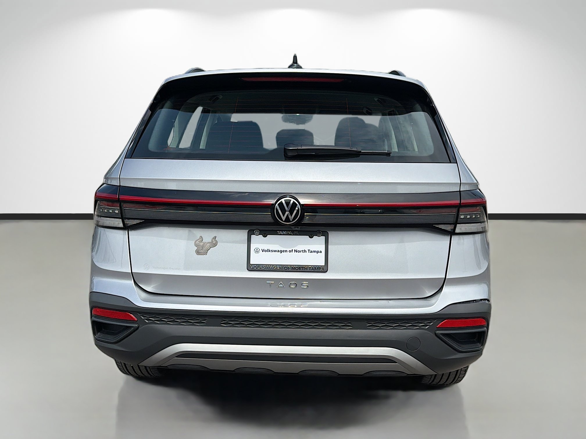 Used 2025 Volkswagen Taos S FWD image 4