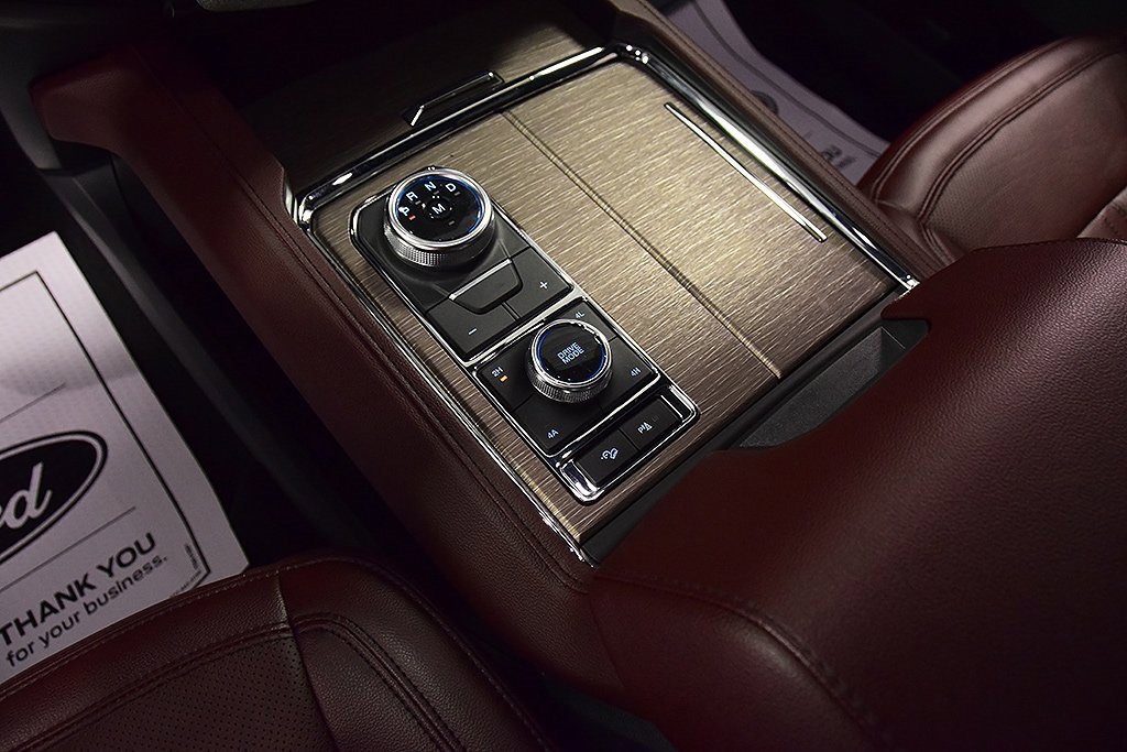 Used 2024 Ford Expedition Max Limited image 24