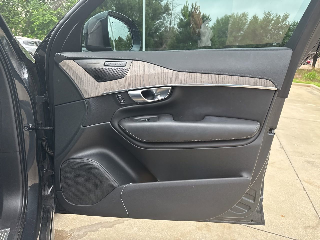 Used 2021 Volvo XC90 T6 Inscription AWD/4WD image 11