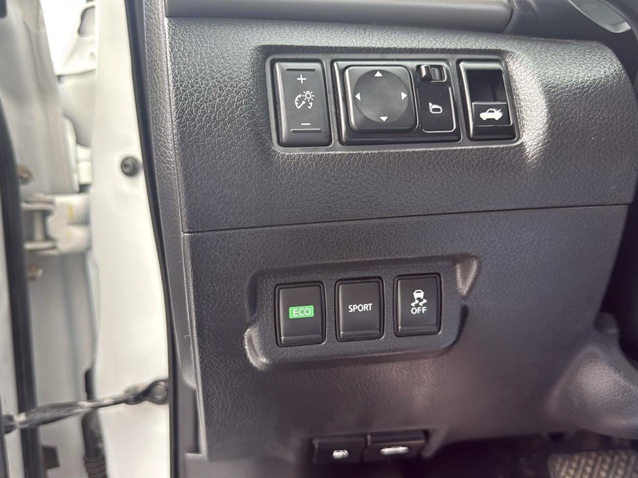 Used 2018 Nissan Sentra SL w/ Protection Package FWD image 25