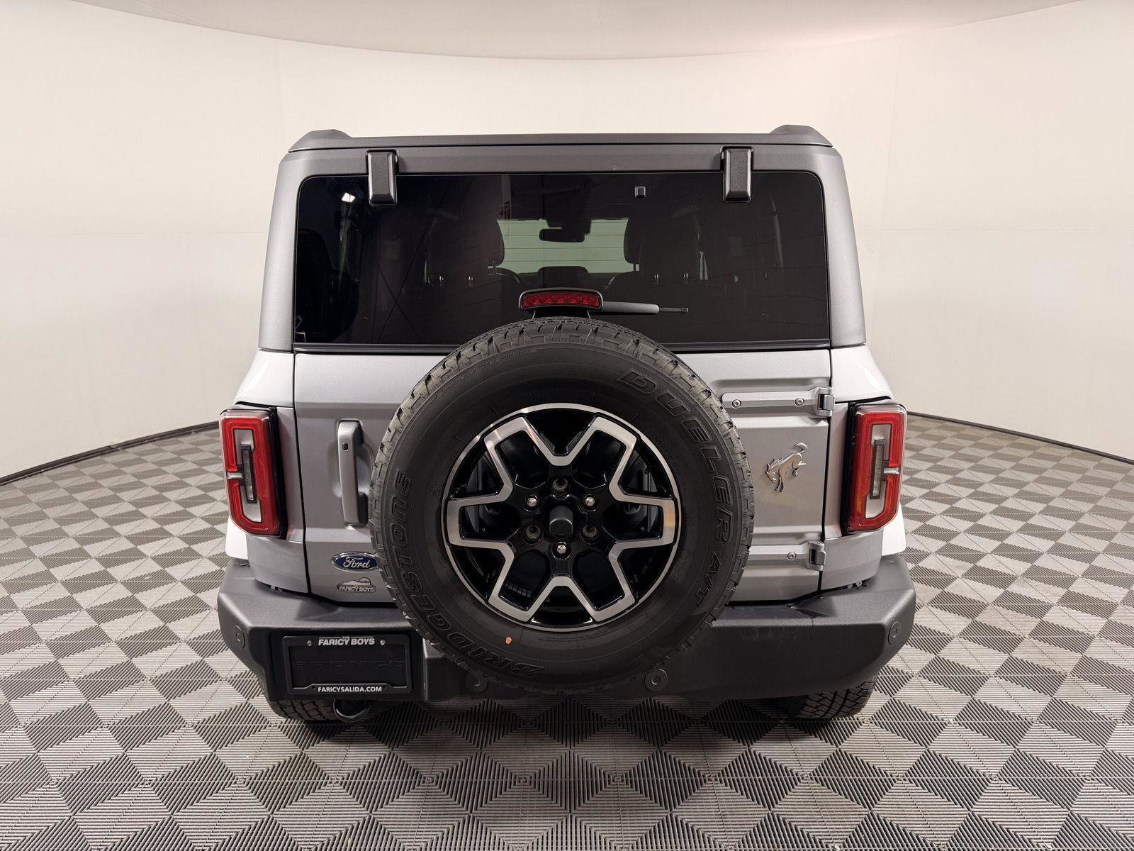 Used 2024 Ford Bronco Outer Banks image 4