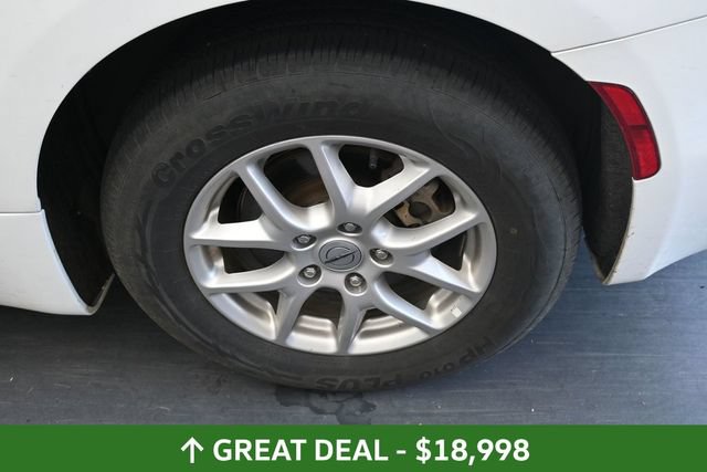 Used 2023 Chrysler Pacifica Touring-L FWD image 13
