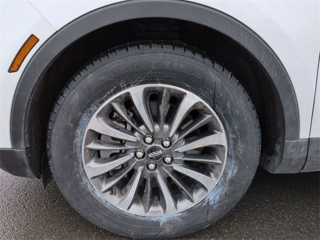 Used 2023 Lincoln Nautilus Reserve image 24