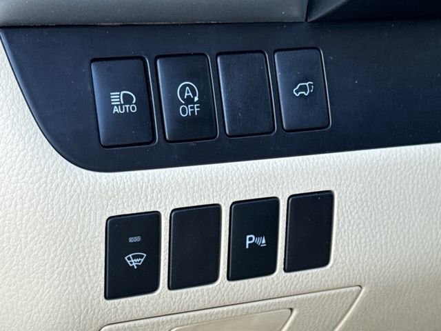 Used 2017 Toyota Highlander Limited FWD image 27