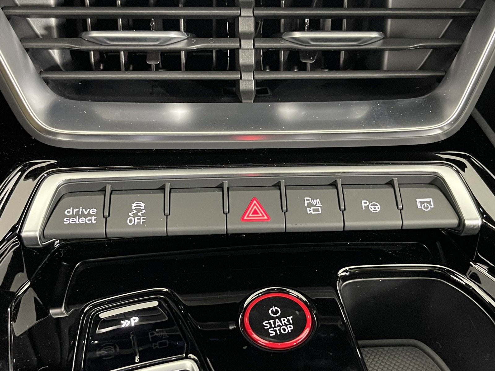 New 2026 Audi S e-tron GT Prestige image 36