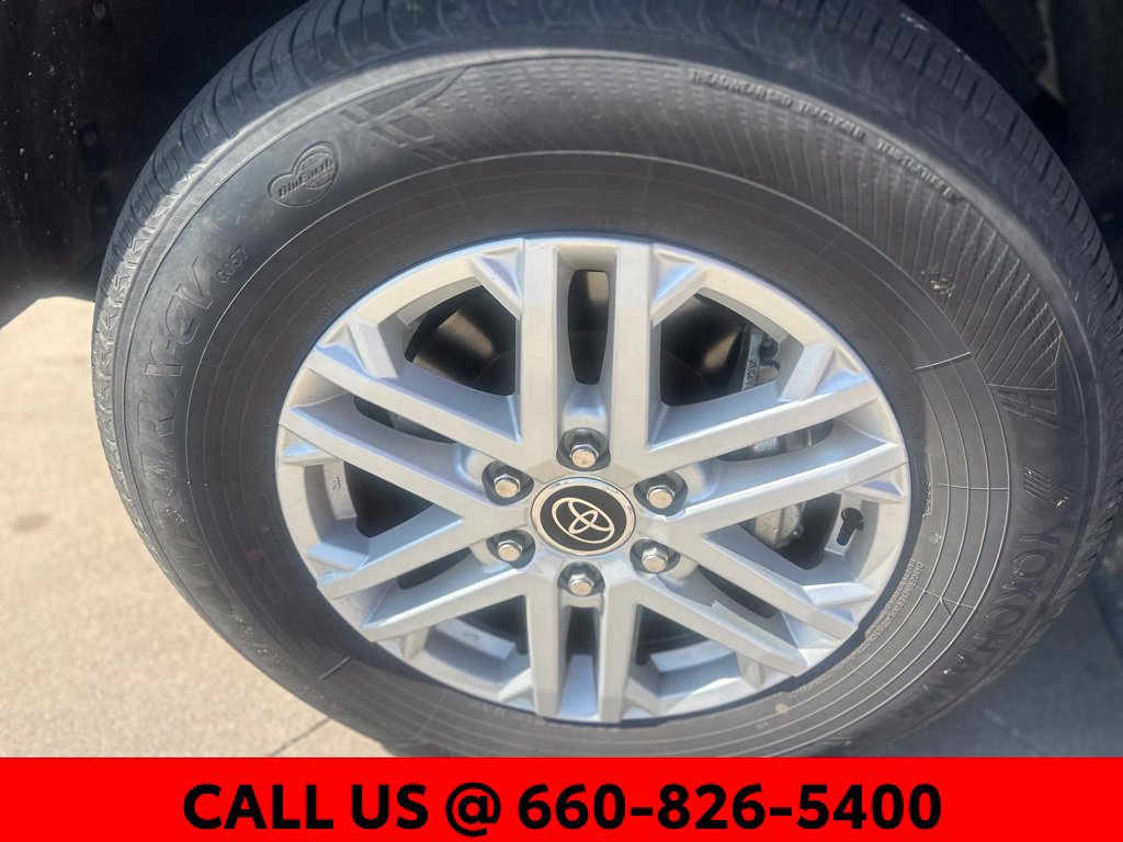 Used 2024 Toyota Tundra SR5 AWD/4WD image 9