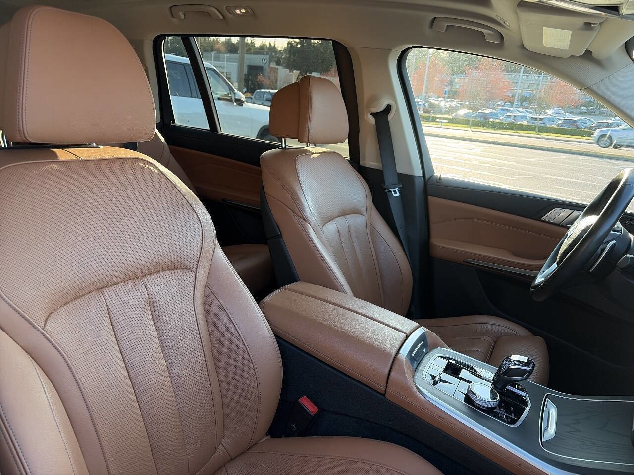Used 2020 BMW X7 xDrive40i w/ Premium Package image 21