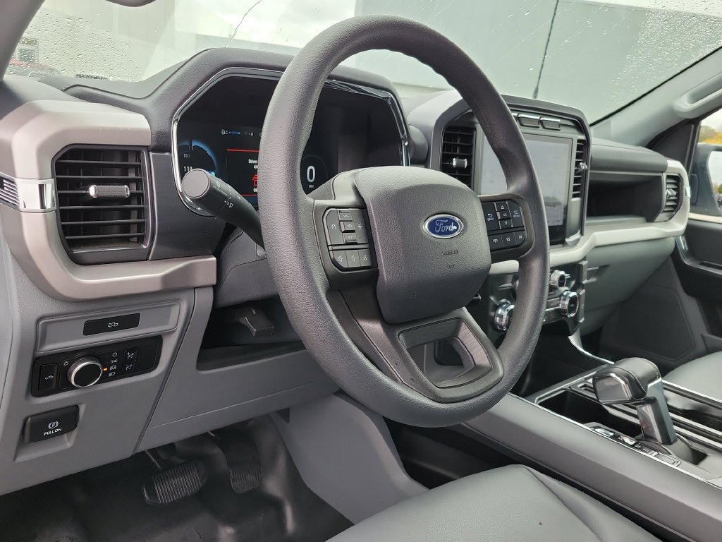 Used 2023 Ford F150 Lightning Pro AWD/4WD image 8